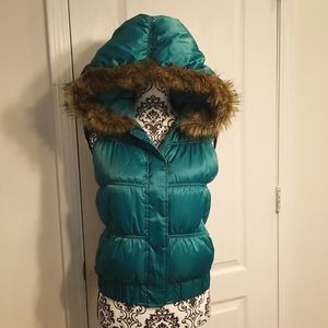 Old Navy Puffer Hooded Vest